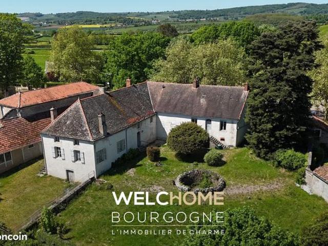 Propriété 9 pièces 205 m²