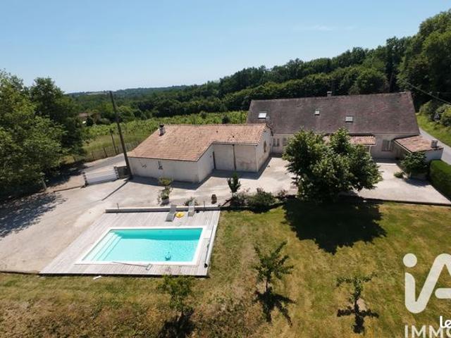 Propriété 9 pièces 206 m²