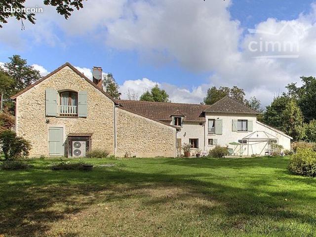 Propriété 9 pièces 206 m²