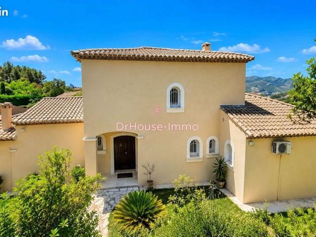 Propriété 9 pièces 206 m²