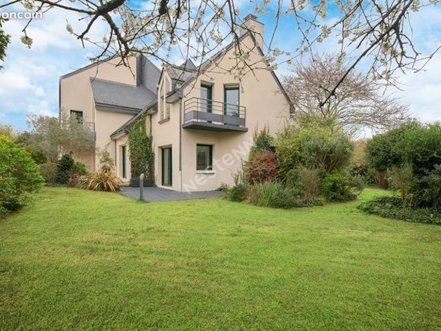 Propriété 9 pièces 208 m²