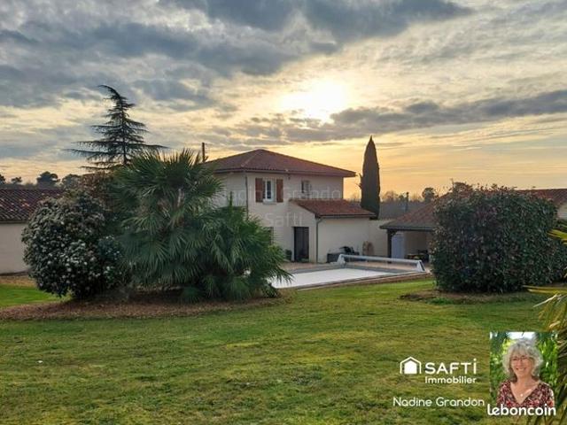 Propriété 9 pièces 208 m²