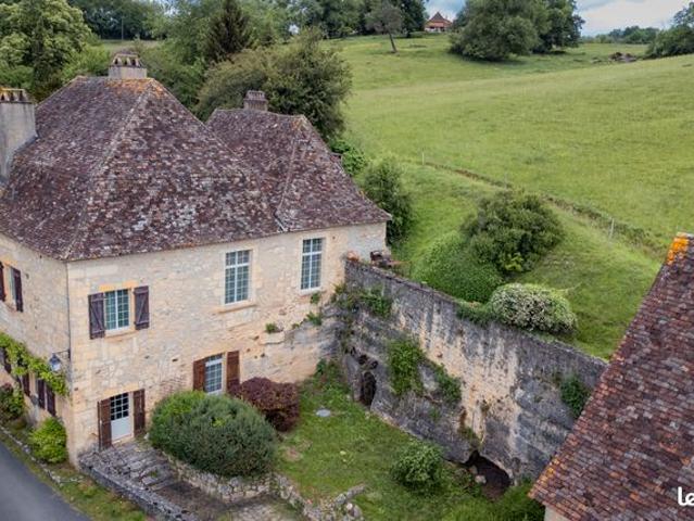 Propriété 9 pièces 200 m²