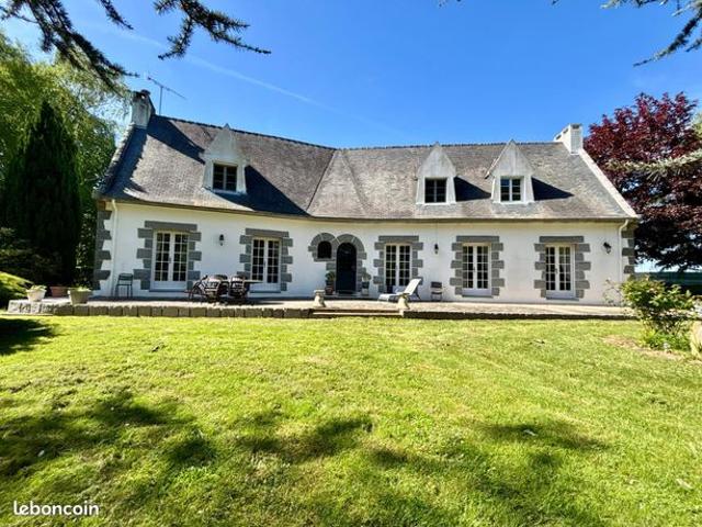 Propriété 9 pièces 200 m²