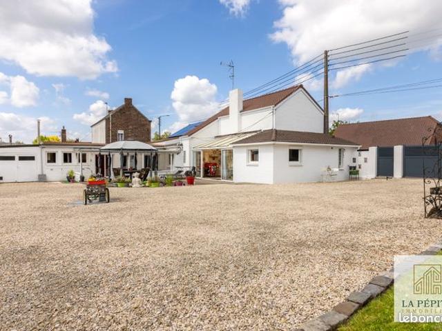Propriété 9 pièces 200 m²