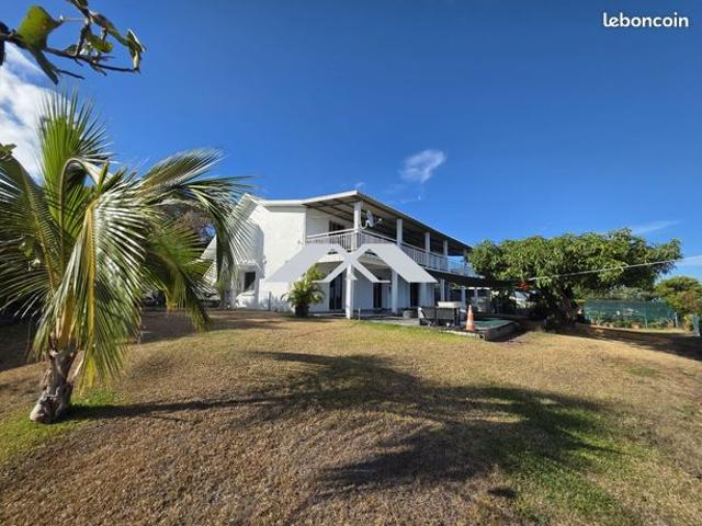 Propriété 9 pièces 200 m²