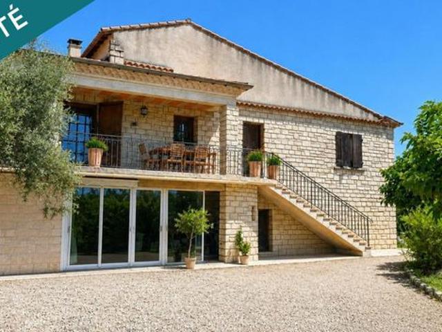 Propriété 9 pièces 250 m²