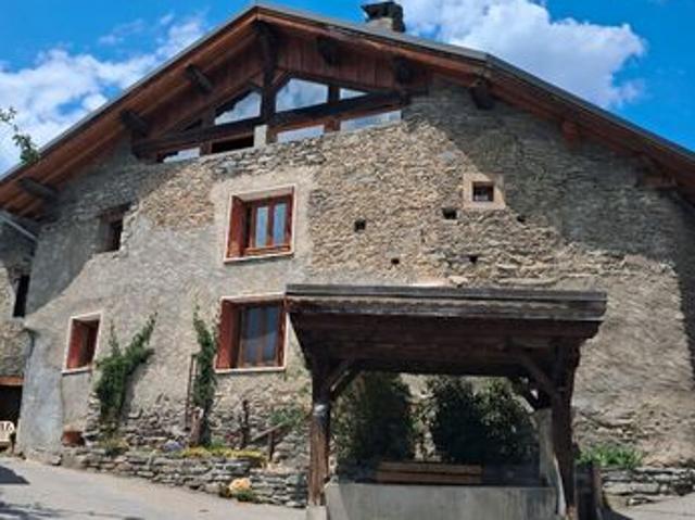 Propriété 9 pièces 200 m²