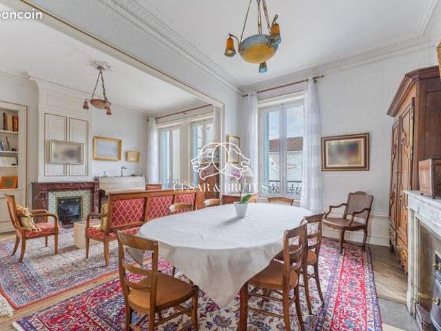 Propriété 9 pièces 200 m²