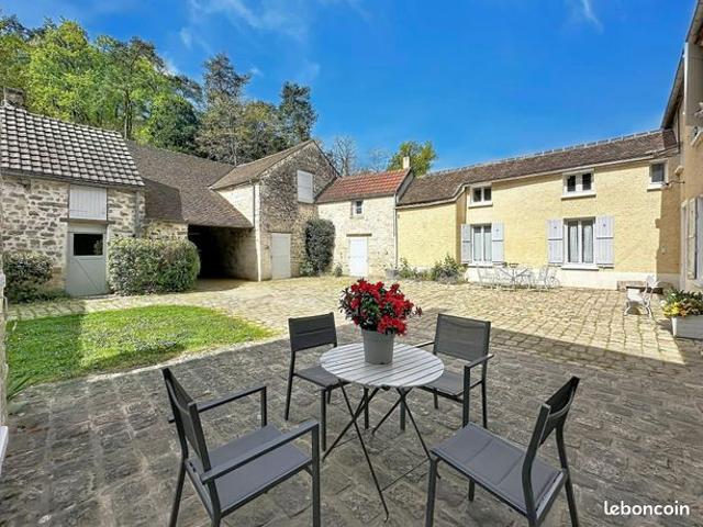 Propriété 9 pièces 201 m²