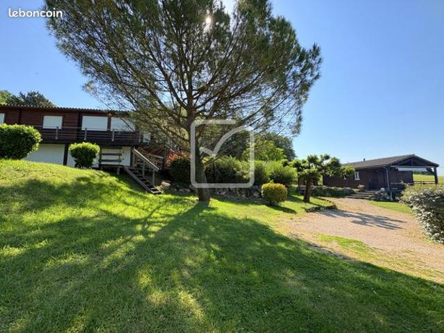 Propriété 9 pièces 203 m²