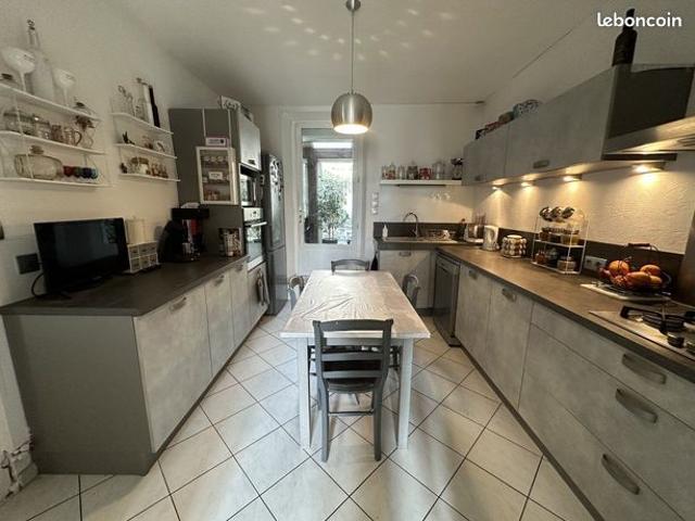 Propriété 9 pièces 215 m²
