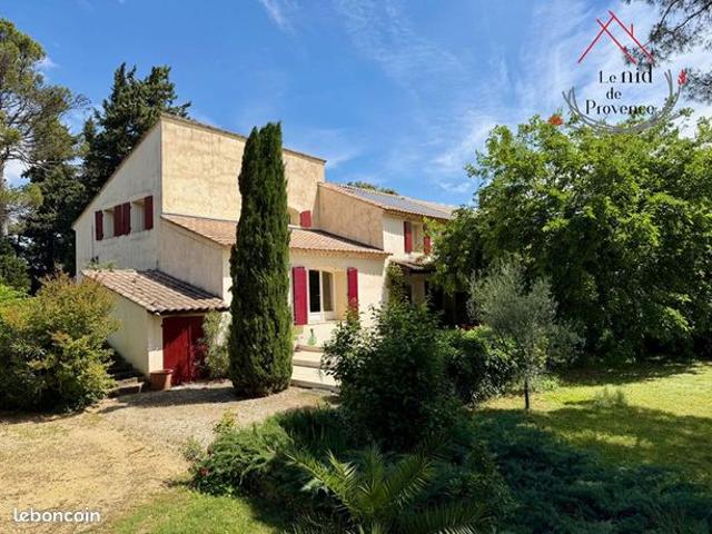 Propriété 9 pièces 215 m²