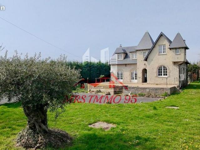 Propriété 9 pièces 216 m²