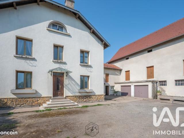 Propriété 9 pièces 216 m²