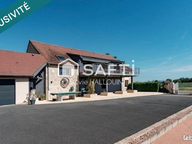 Propriété 9 pièces 216 m²