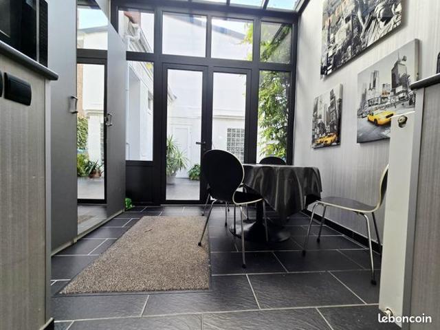 Propriété 9 pièces 217 m²