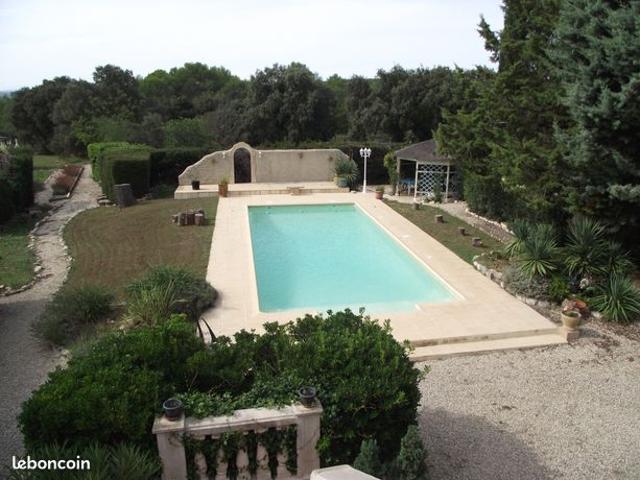 Propriété 9 pièces 218 m²