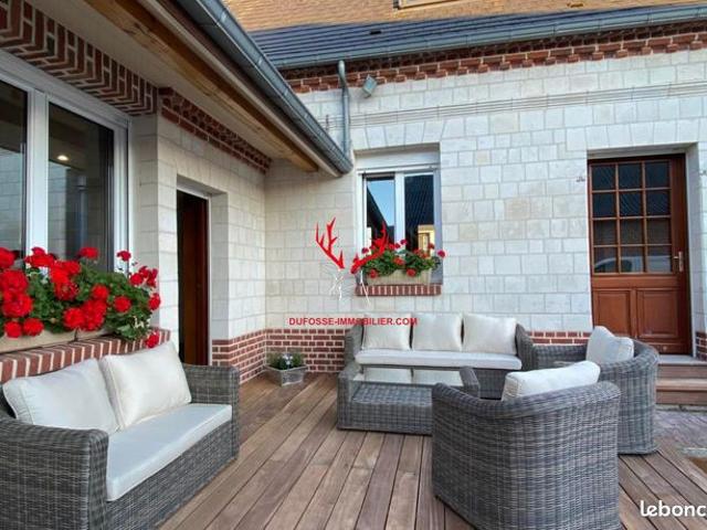 Propriété 9 pièces 219 m²