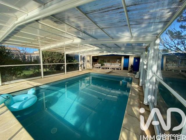 Propriété 9 pièces 212 m²
