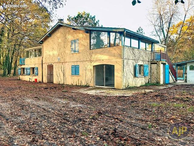 Propriété 9 pièces 212 m²