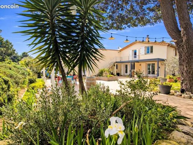 Propriété 9 pièces 224 m²