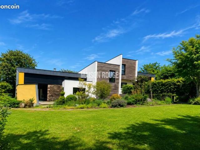 Propriété 9 pièces 224 m²