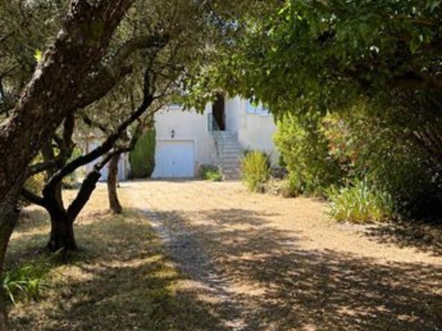 Propriété 9 pièces 225 m²