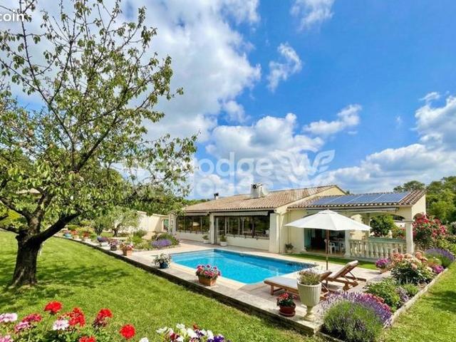 Propriété 9 pièces 225 m²
