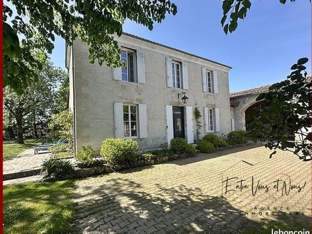 Propriété 9 pièces 225 m²