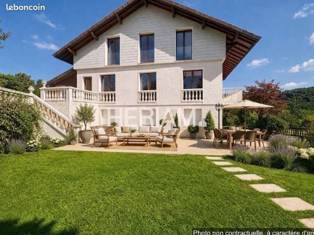 Propriété 9 pièces 225 m²
