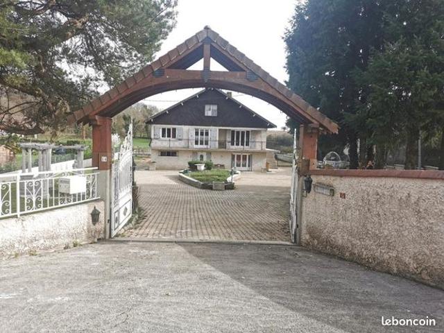 Propriété 9 pièces 225 m²