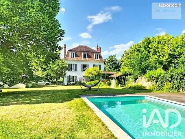 Propriété 9 pièces 225 m²