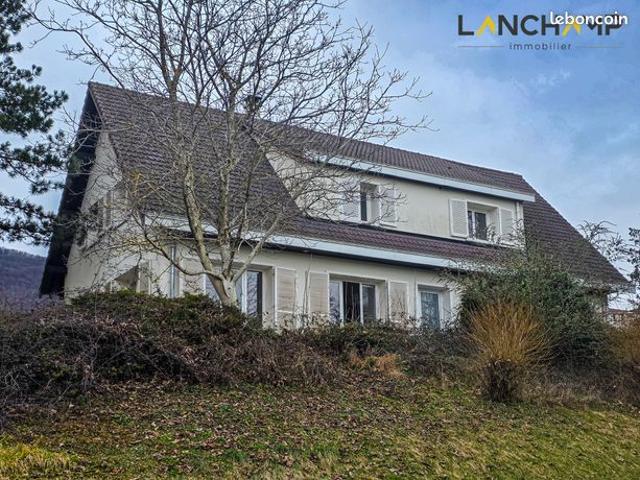 Propriété 9 pièces 226 m²
