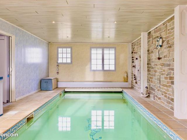 Propriété 9 pièces 227 m²