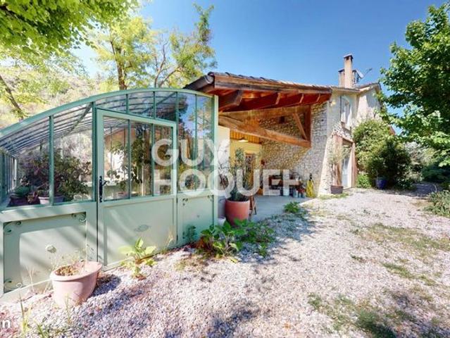 Propriété 9 pièces 227 m²