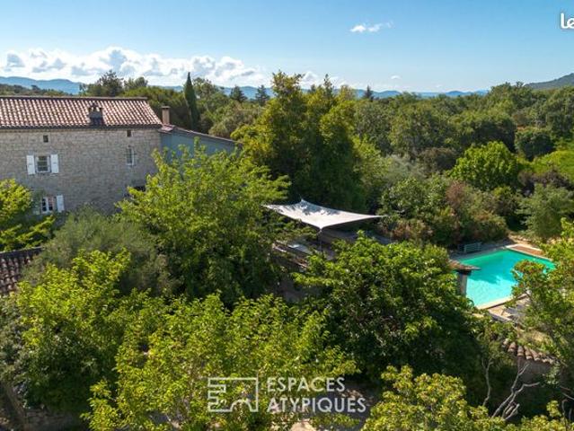 Propriété 9 pièces 228 m²