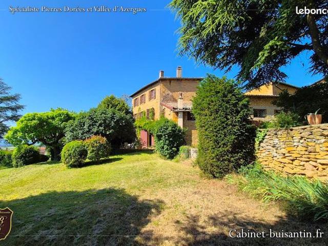 Propriété 9 pièces 228 m²