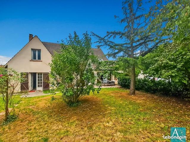 Propriété 9 pièces 229 m²