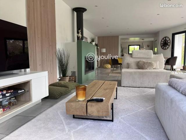 Propriété 9 pièces 229 m²