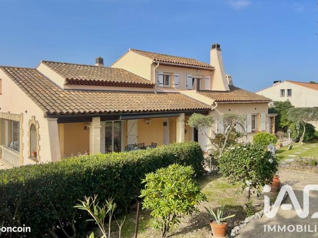 Propriété 9 pièces 220 m²