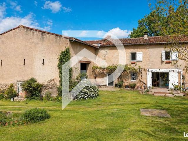 Propriété 9 pièces 220 m²