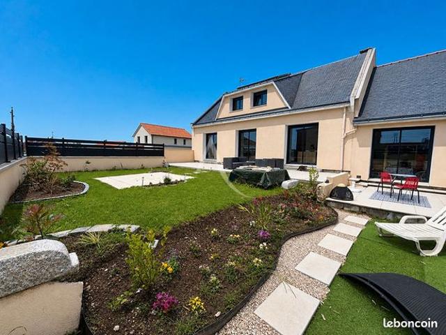 Propriété 9 pièces 220 m²