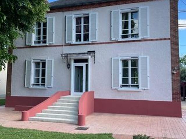 Propriété 9 pièces 221 m²