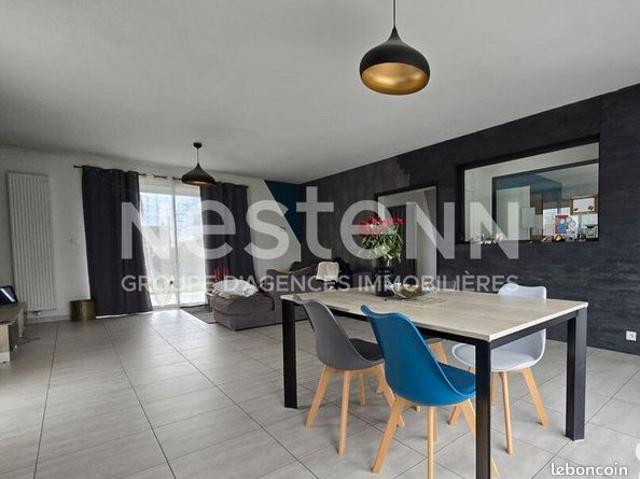 Propriété 9 pièces 222 m²