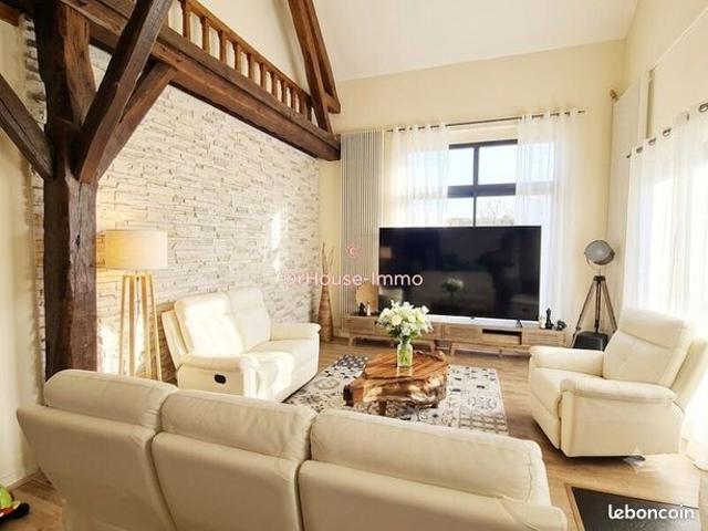 Propriété 9 pièces 222 m²