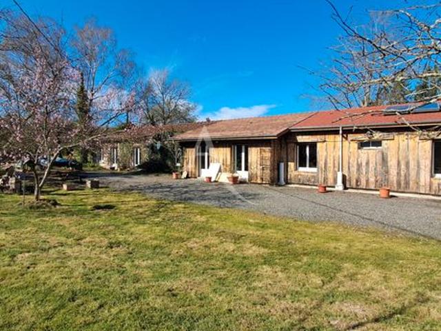 Propriété 9 pièces 223 m²