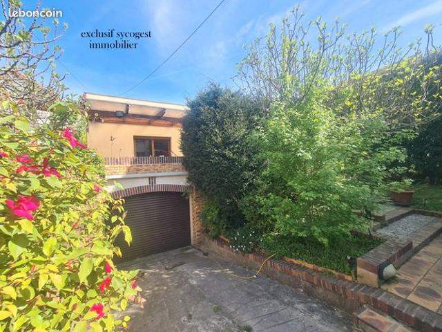 Propriété 9 pièces 235 m²