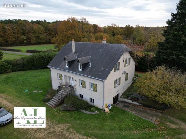 Propriété 9 pièces 235 m²