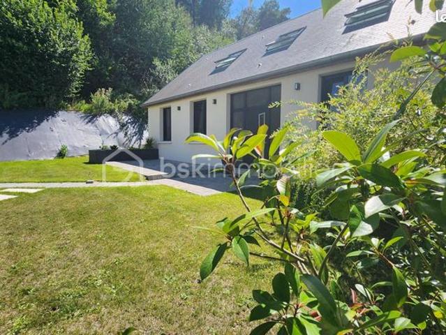 Propriété 9 pièces 236 m²